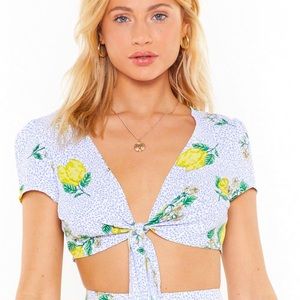 Nasty Gal Lemon Top 🍋